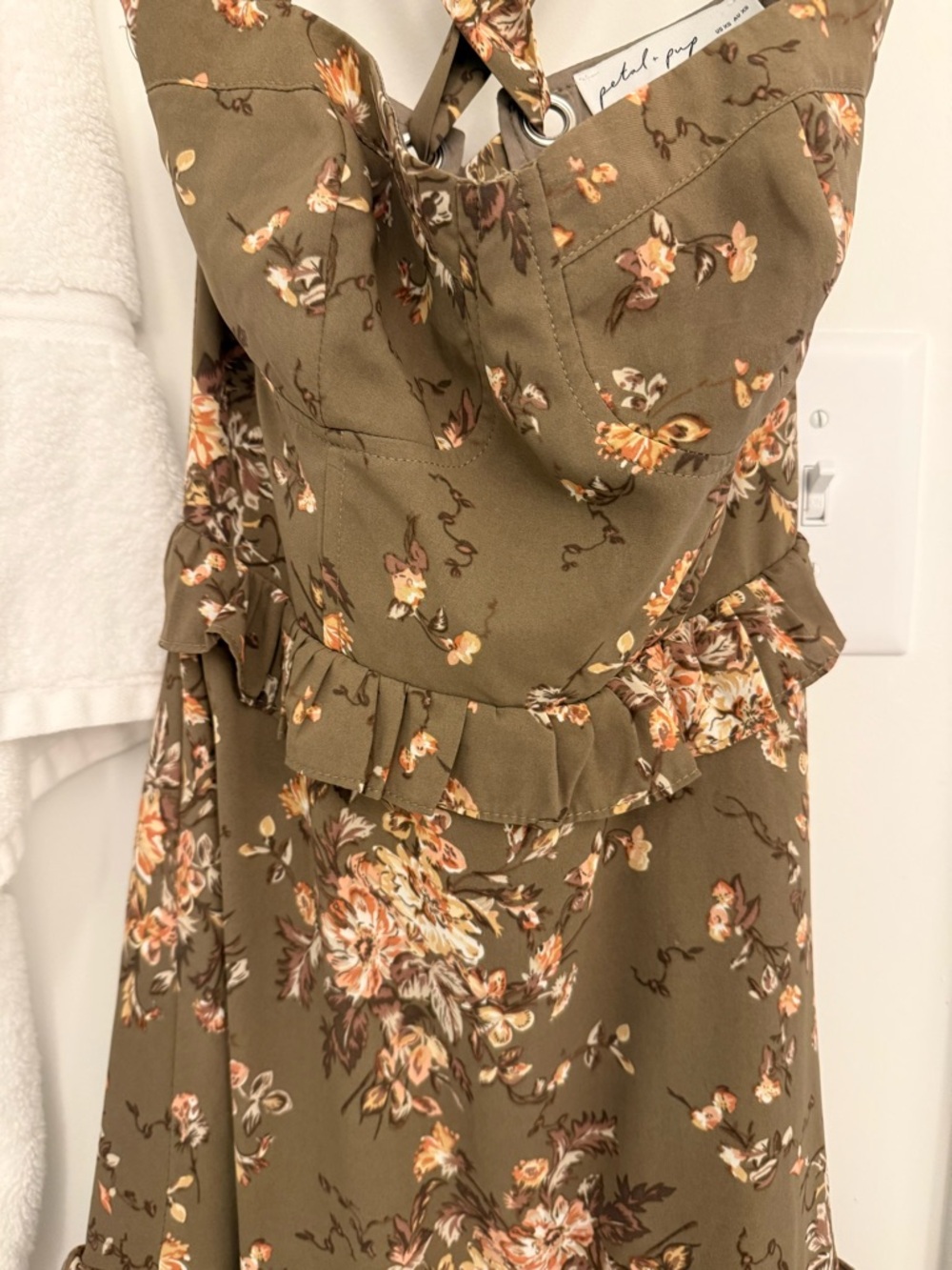 Petal & Pup Olive Floral Ruffled Maxi Dress Size XS - Picture 7 of 8